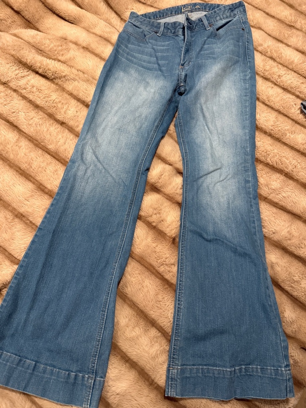 lola Medium Blue Boot Cut Jeans - Picture 2 of 7